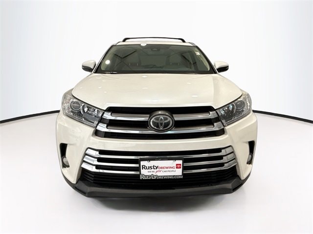 Used 2017 Toyota Highlander Limited with VIN 5TDYZRFH4HS215044 for sale in Jefferson City, MO