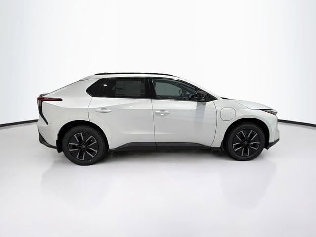 2026 Toyota bZ XLE - Photo 7