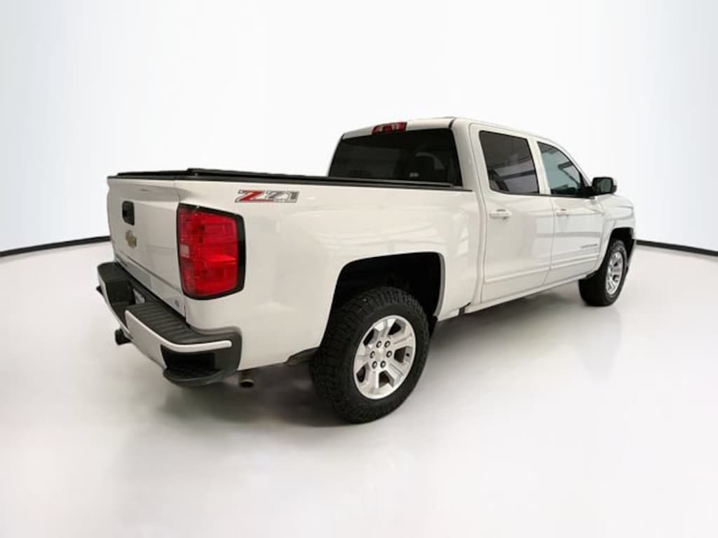 Used 2017 Chevrolet Silverado 1500 LT Truck Crew Cab