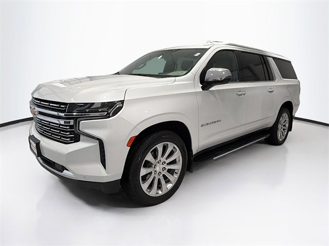 2022 Chevrolet Suburban Premier photo 3