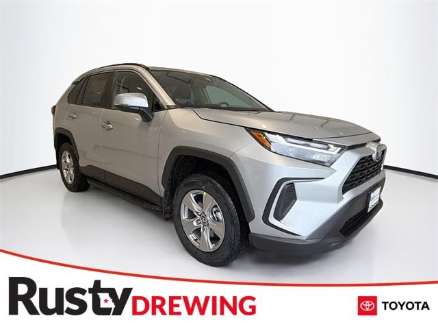 2025 Toyota RAV4 XLE's photo