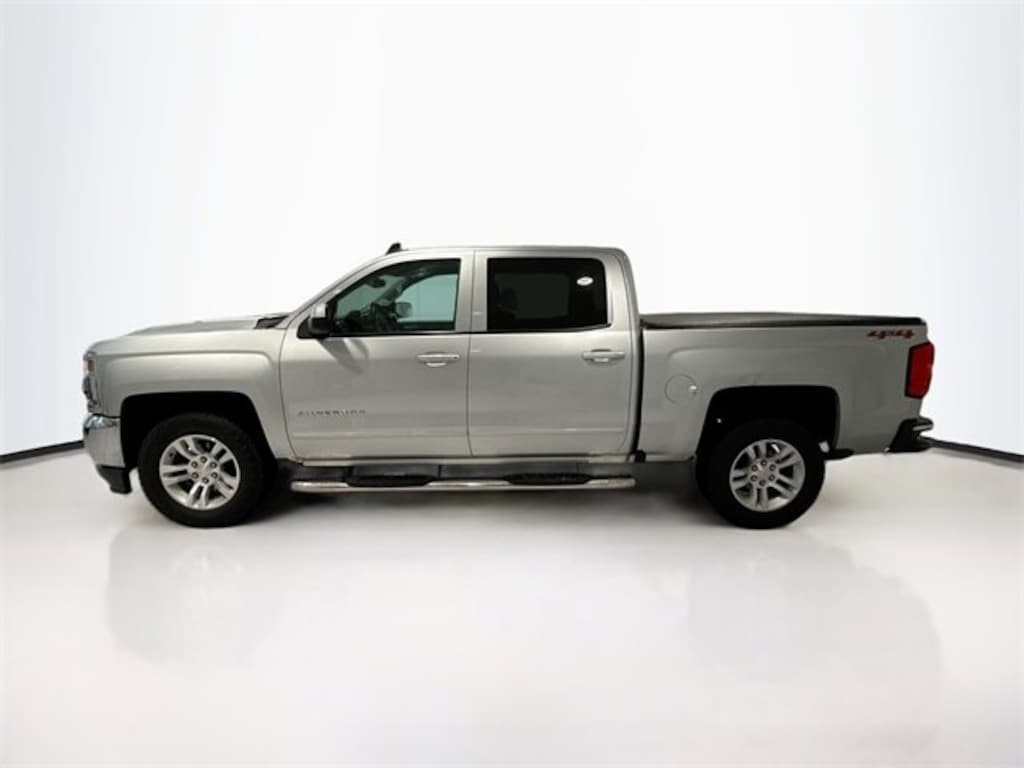 Used 2018 Chevrolet Silverado 1500 LT w/1LT Truck Crew Cab