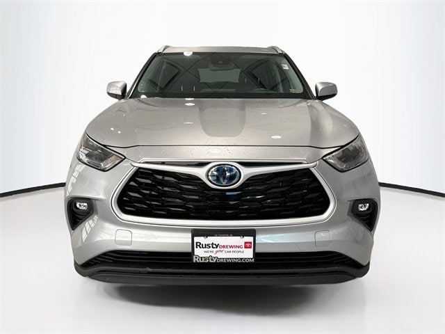 Certified 2022 Toyota Highlander XLE with VIN 5TDGBRCH5NS558929 for sale in Jefferson City, MO