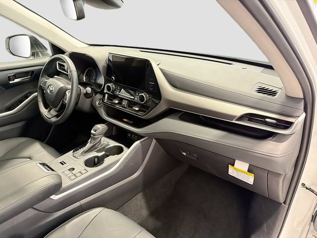 2025 Toyota Highlander 25