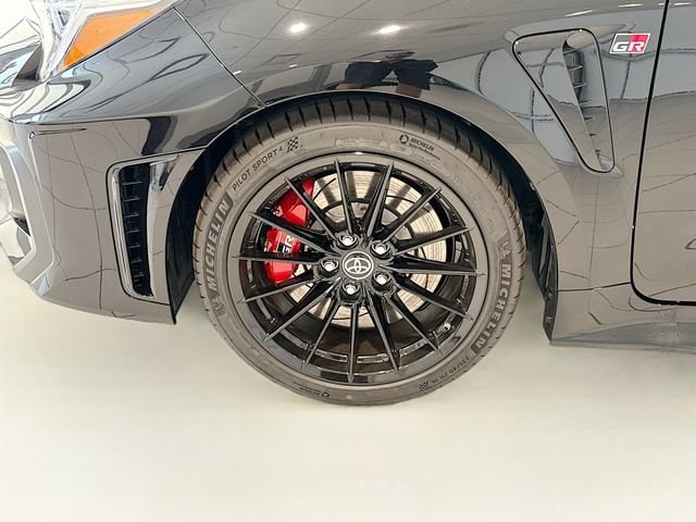 2025 Toyota GR Corolla Core - Photo 26