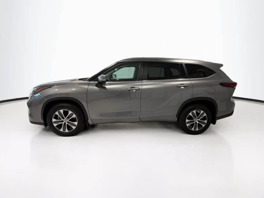 Certified 2026 Toyota Highlander XLE SUV