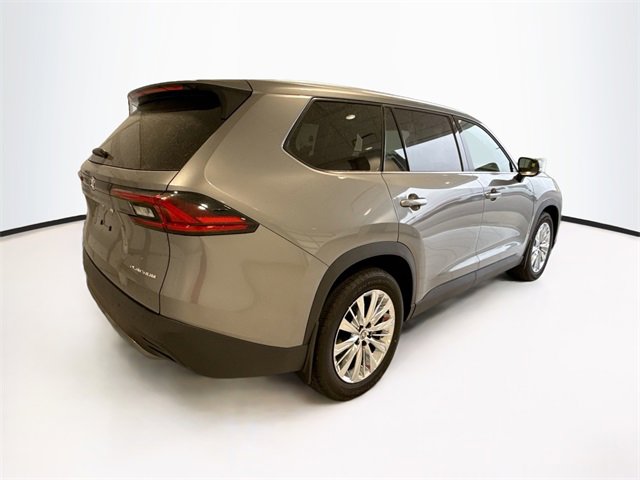 2026 Toyota Grand Highlander Platinum photo 2