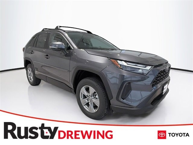 2025 Toyota RAV4 XLE's photo