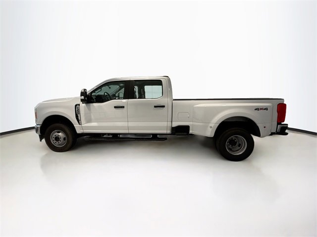 2023 Ford F-350 XL photo 4