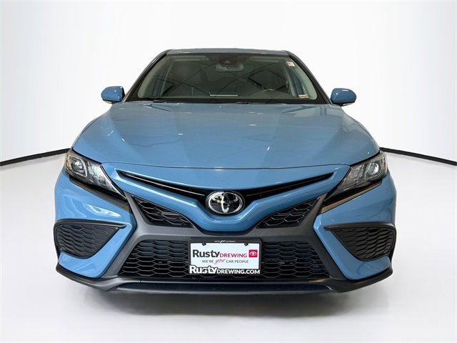 2023 Toyota Camry SE photo 2