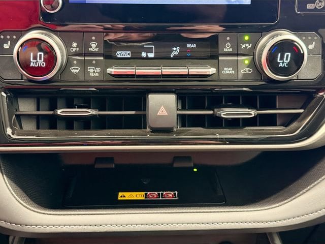 2025 Toyota Highlander 16