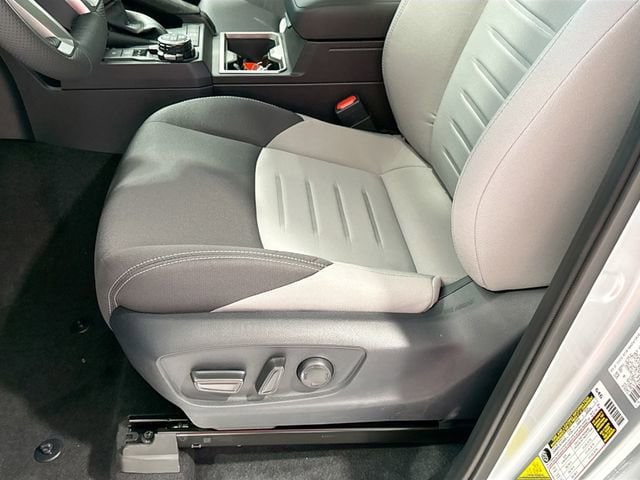 2025 Toyota Tacoma TRD Off Road - Photo 16