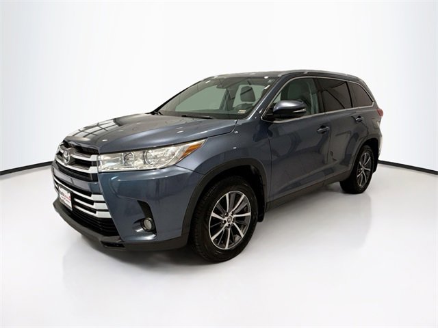 2019 Toyota Highlander XLE photo 3
