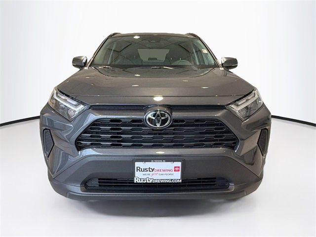 2025 Toyota RAV4 XLE photo 2