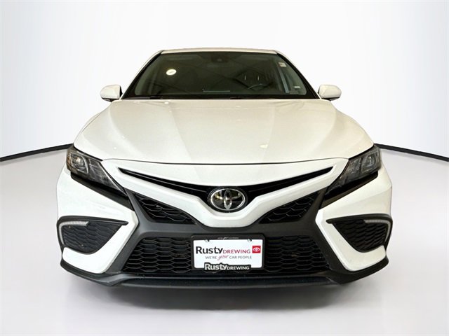 2024 Toyota Camry SE photo 2