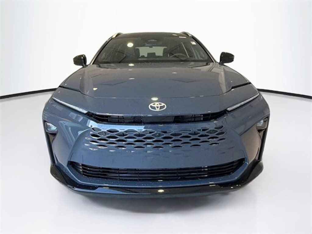 New 2025 Toyota Crown Signia Limited LIMITED