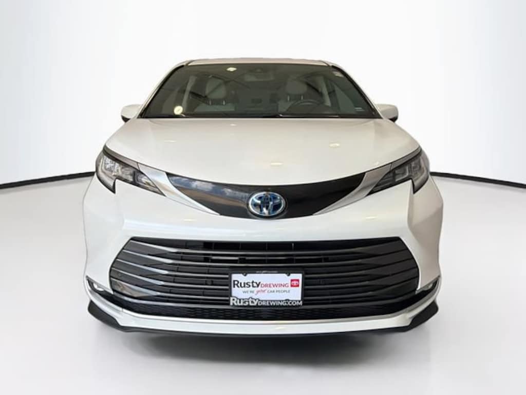 Used 2025 Toyota Sienna Limited 7 Passenger Van Passenger Van