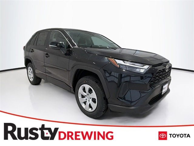 2025 Toyota RAV4 LE's photo