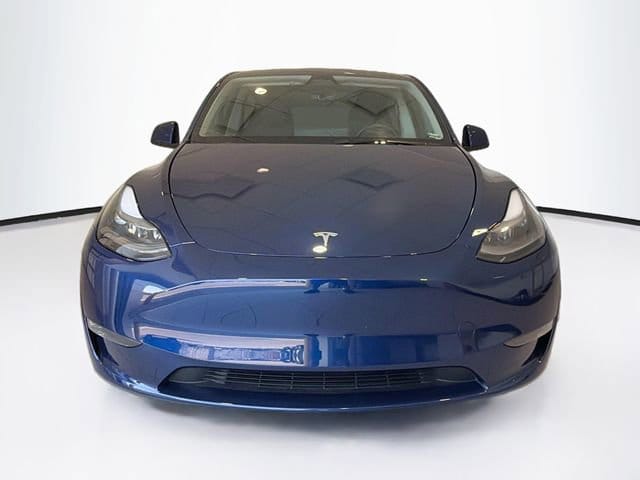Used 2025 Tesla Model Y Long Range with VIN 7SAYGAEE2SF293996 for sale in Jefferson City, MO