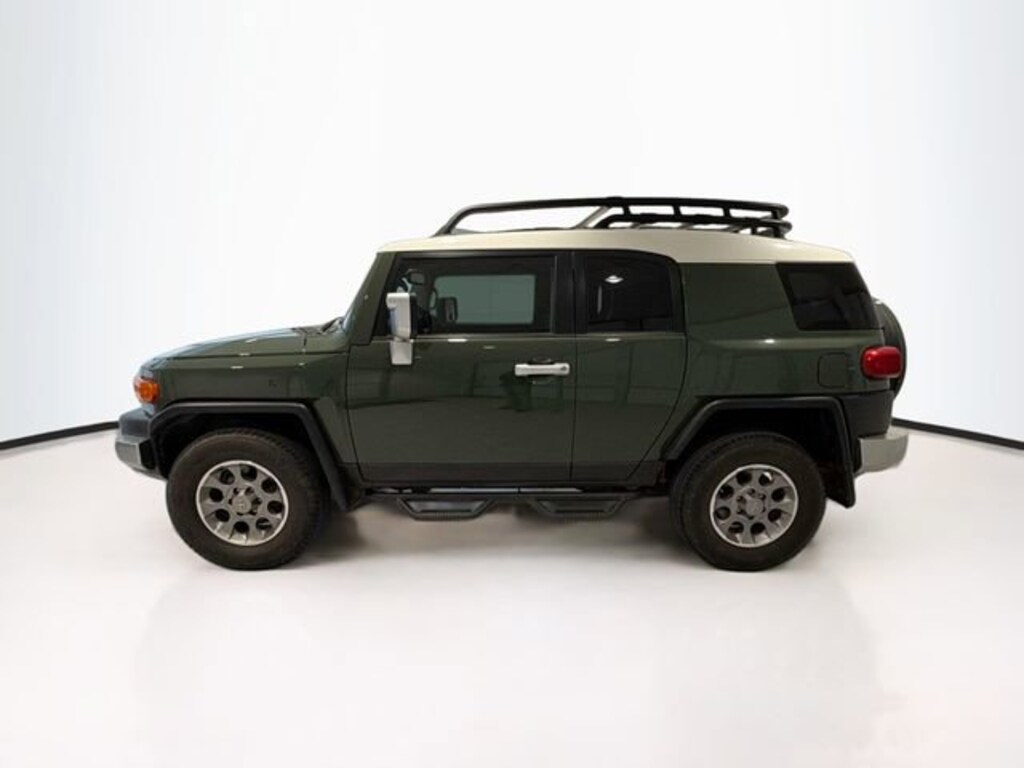 Used 2013 Toyota FJ Cruiser Base SUV