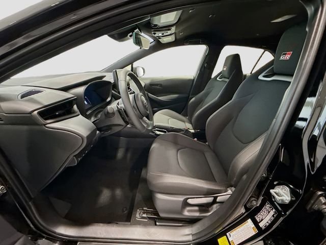 2025 Toyota GR Corolla Core - Photo 18