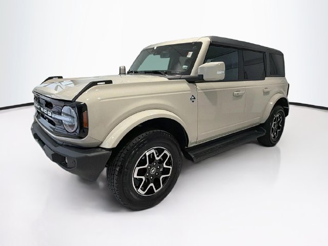 Used 2025 Ford Bronco Outer Banks SUV