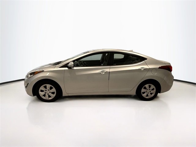 2016 Hyundai Elantra SE photo 4