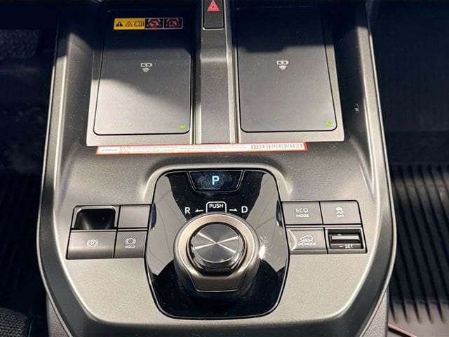 2026 Toyota bZ XLE - Photo 14