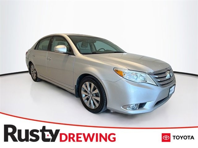 2012 Toyota Avalon Limited's photo