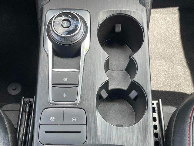 2024 Ford Escape ST-Line - Photo 17