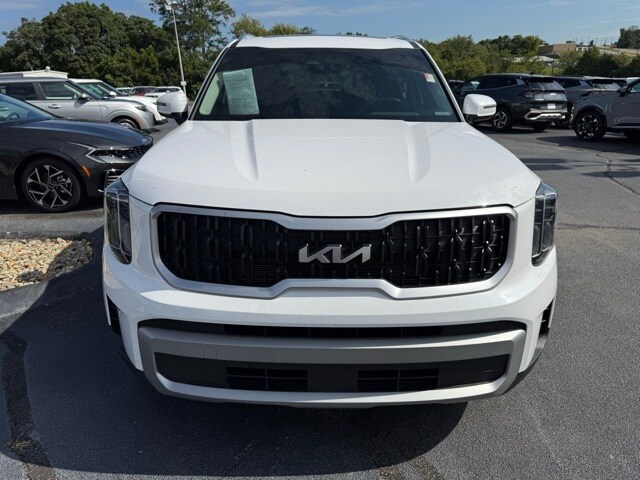 2023 Kia Telluride EX photo 2