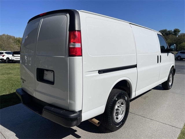 2023 Chevrolet Express Cargo Work Van - Photo 6
