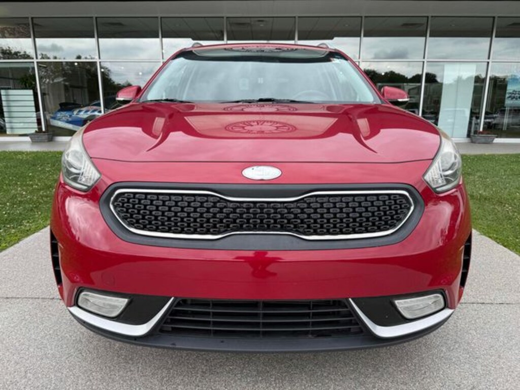 Used 2017 Kia Niro EX SUV