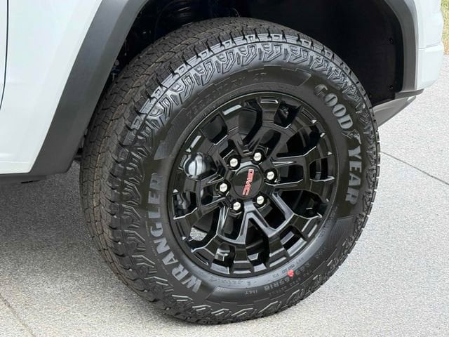 2026 GMC Canyon Elevation - Photo 14