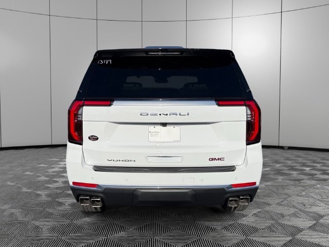 2026 GMC Yukon Denali - Photo 4