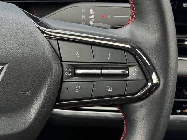 2025 Chevrolet Equinox RS - Photo 19