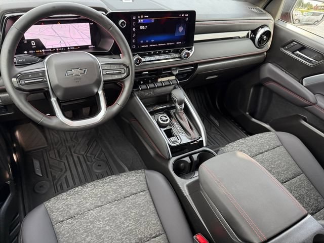 2025 Chevrolet Colorado Z71 - Photo 14