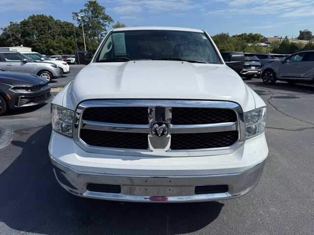 2021 Ram 1500 Classic SLT photo 2