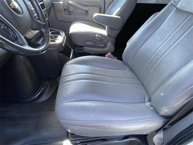 2023 Chevrolet Express Cargo Work Van - Photo 12