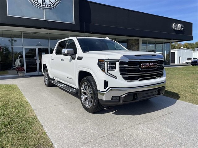 2026 GMC Sierra 1500 SLT's photo