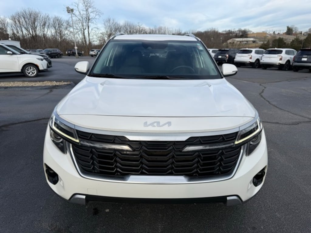 Used 2024 Kia Seltos EX SUV