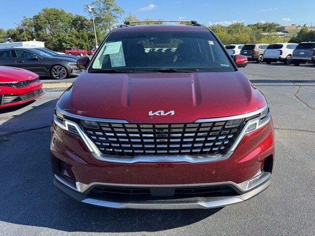 2023 Kia Carnival SX Prestige photo 2