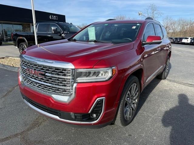 2021 GMC Acadia Denali's photo