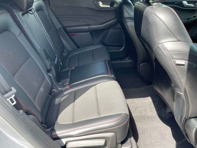 2024 Ford Escape ST-Line - Photo 11