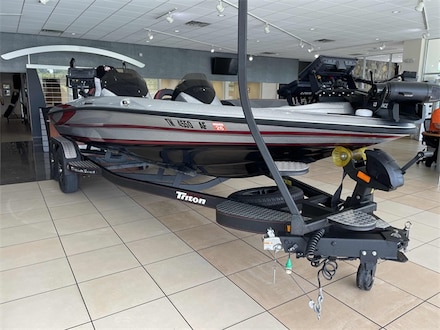 2021 Triton Bass Boat 20 TRX Patriot
