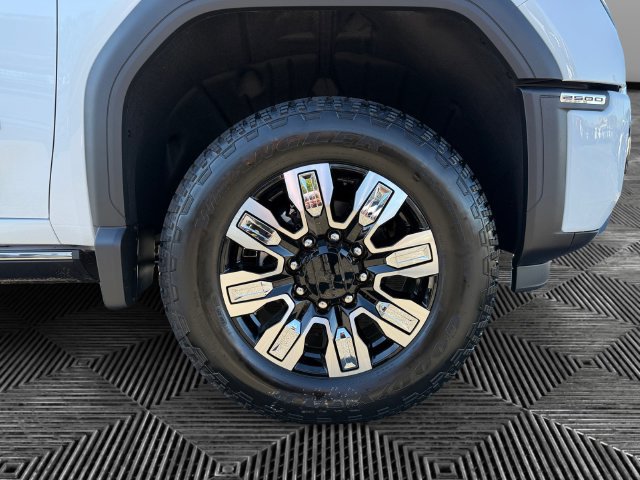 2026 GMC Sierra 2500HD Denali - Photo 9