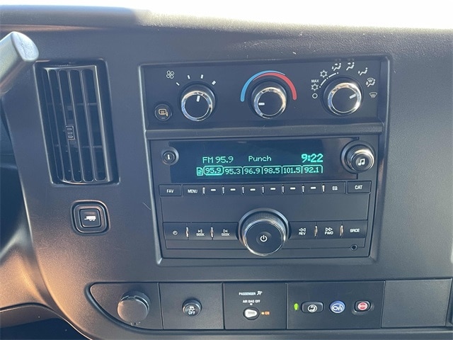 2023 Chevrolet Express Cargo Work Van - Photo 20