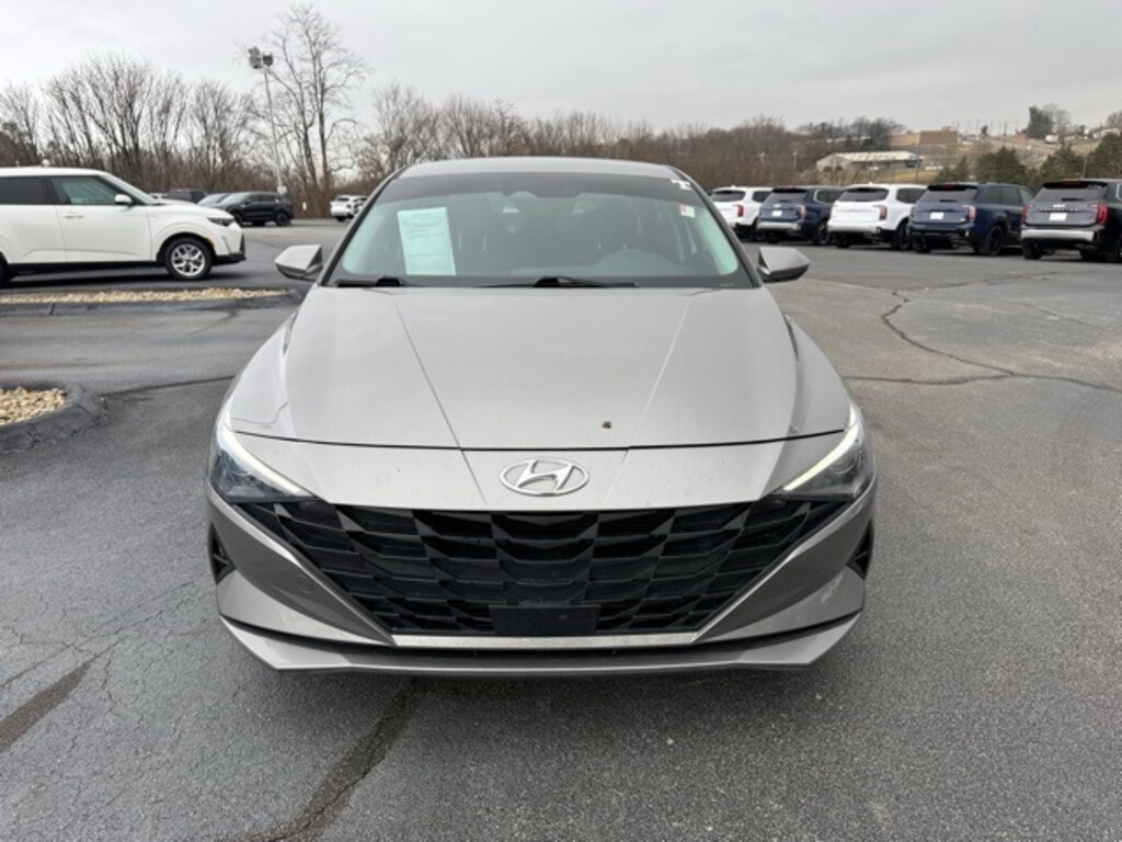 Used 2023 Hyundai Elantra SEL Sedan