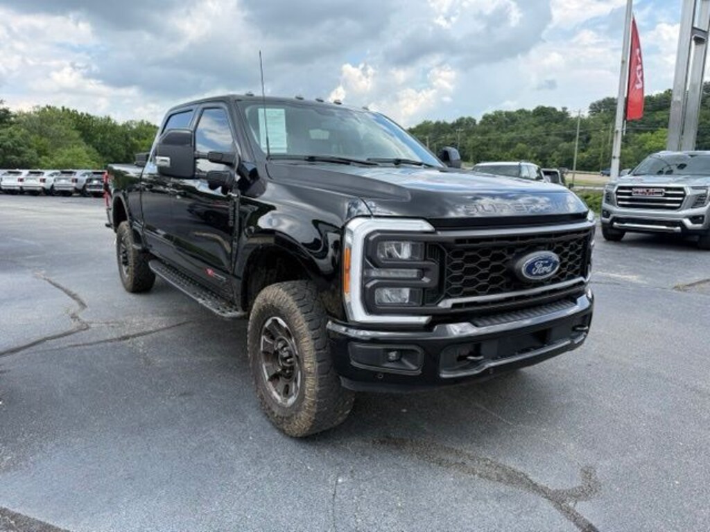 Used 2023 Ford F-250SD Lariat Truck