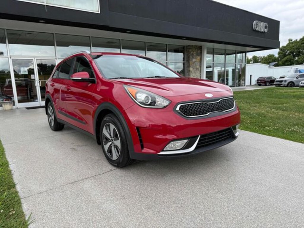 Used 2017 Kia Niro EX SUV